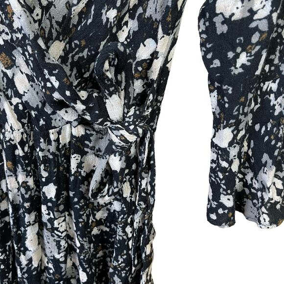 Free People Floral Romper Playsuit Black All the Right Ruffle Bell Sleeve - Picture 7 of 11